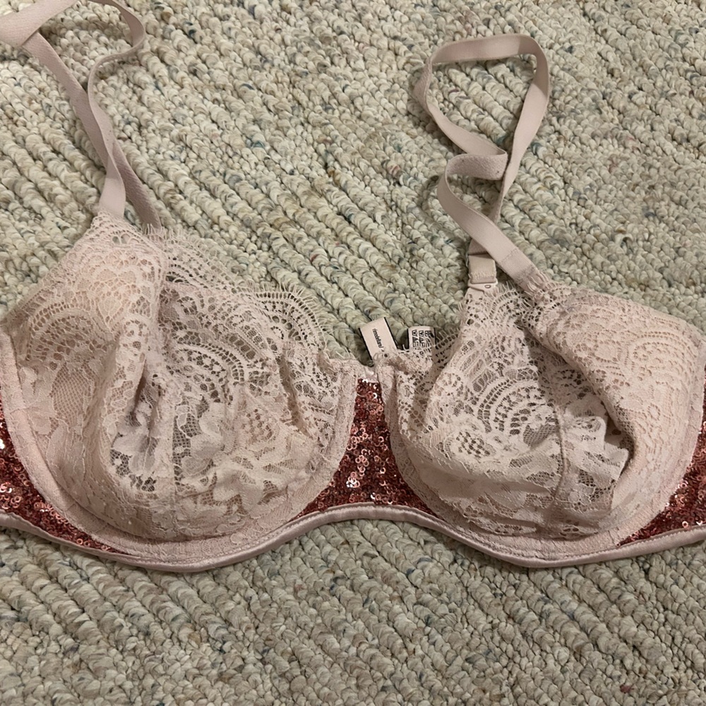 Victoria's Secret Pink Lace Bra with Underwire Support